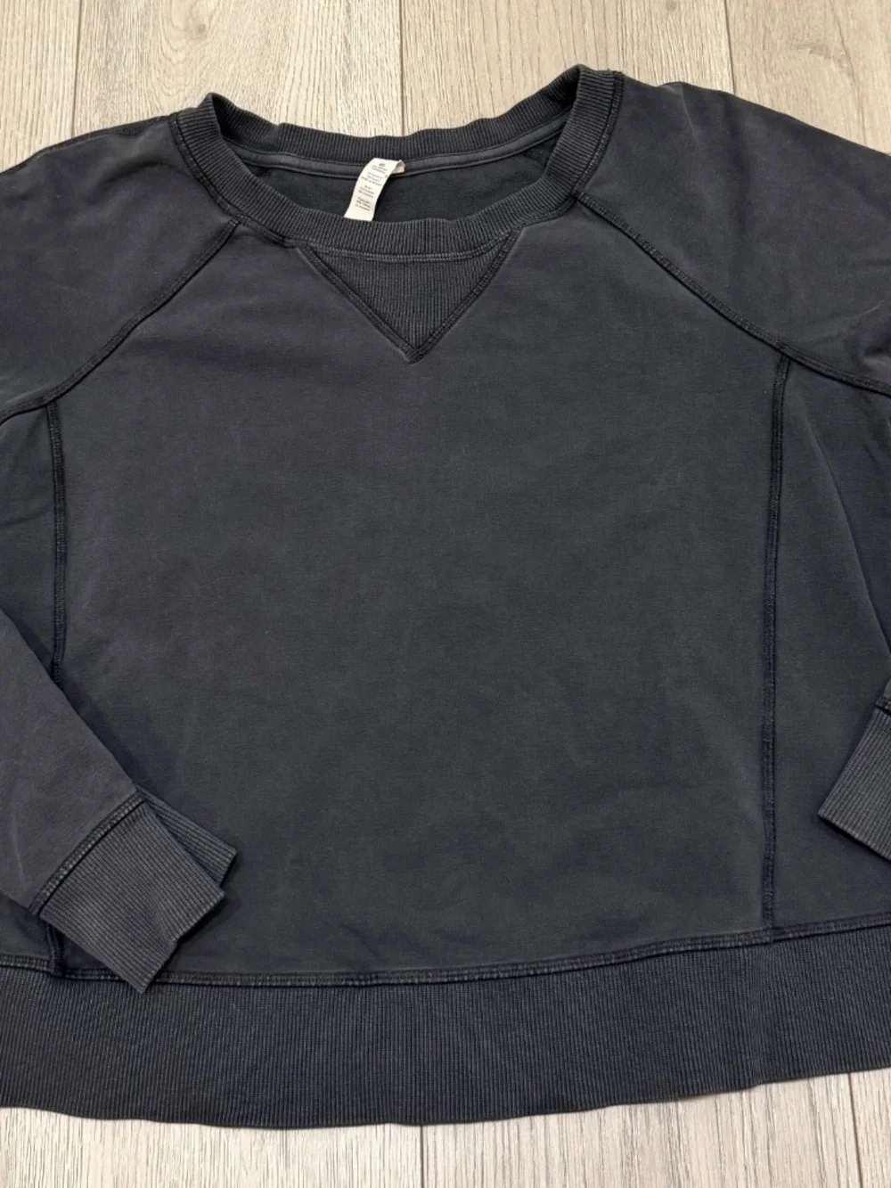 Lululemon Black Crewneck Pullover Sweatshirt Size 8